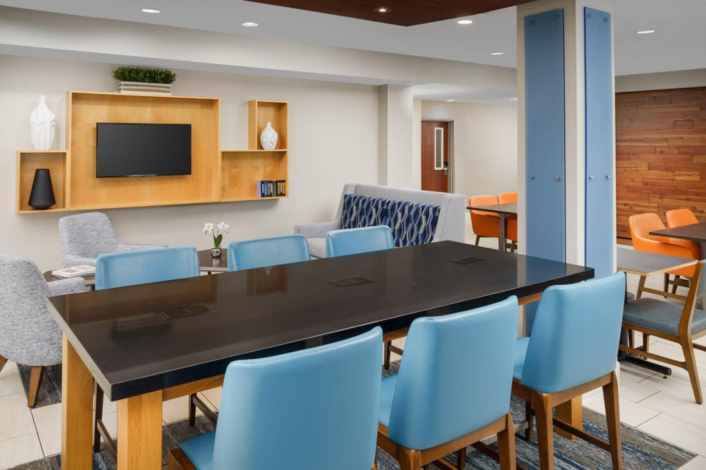Holiday Inn Express Irondequoit By Ihg Рочестер Экстерьер фото