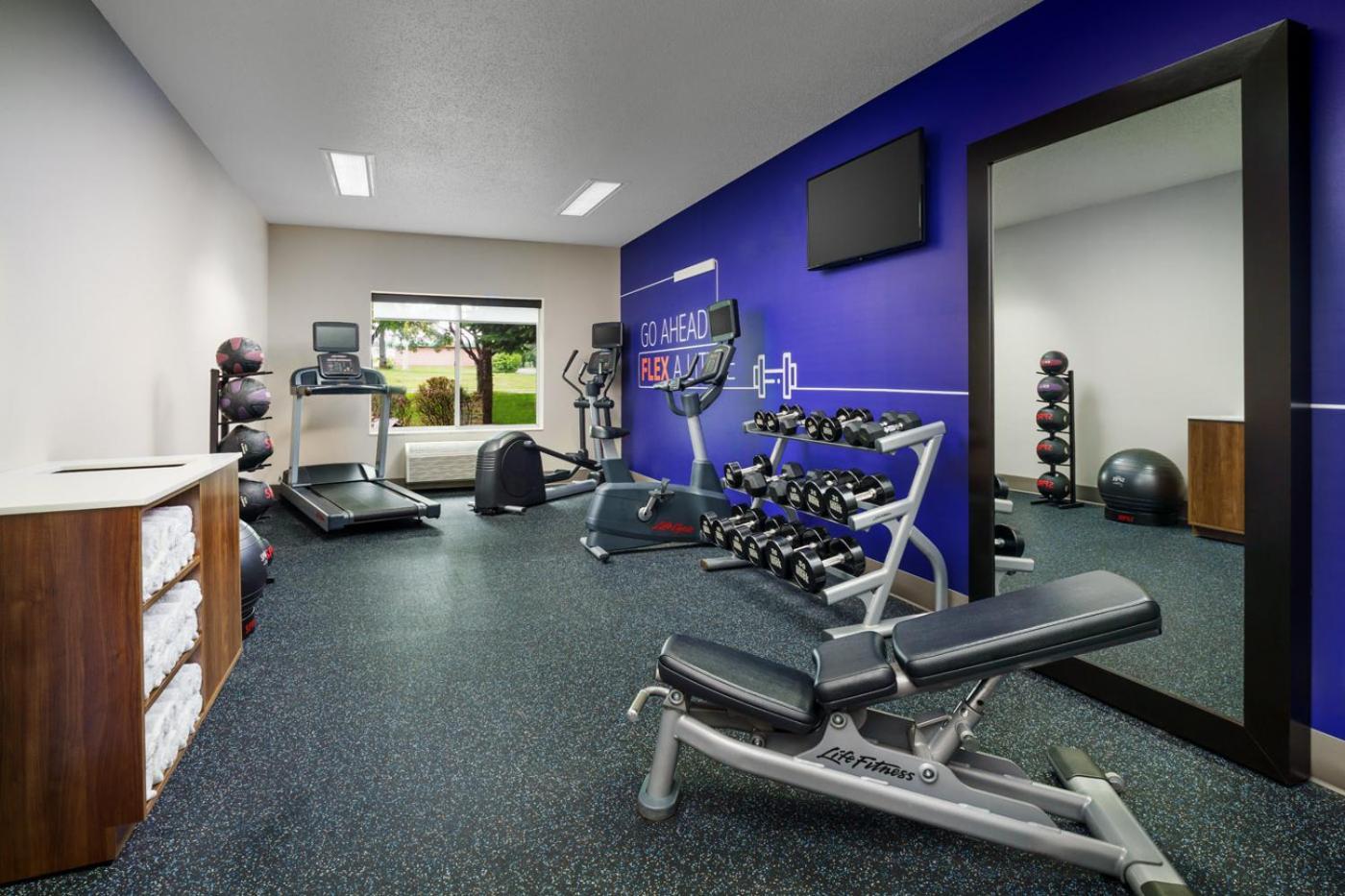 Holiday Inn Express Irondequoit By Ihg Рочестер Экстерьер фото