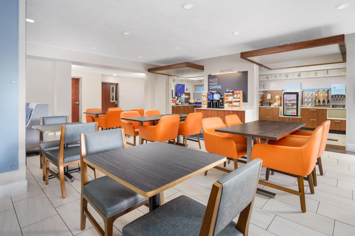 Holiday Inn Express Irondequoit By Ihg Рочестер Экстерьер фото