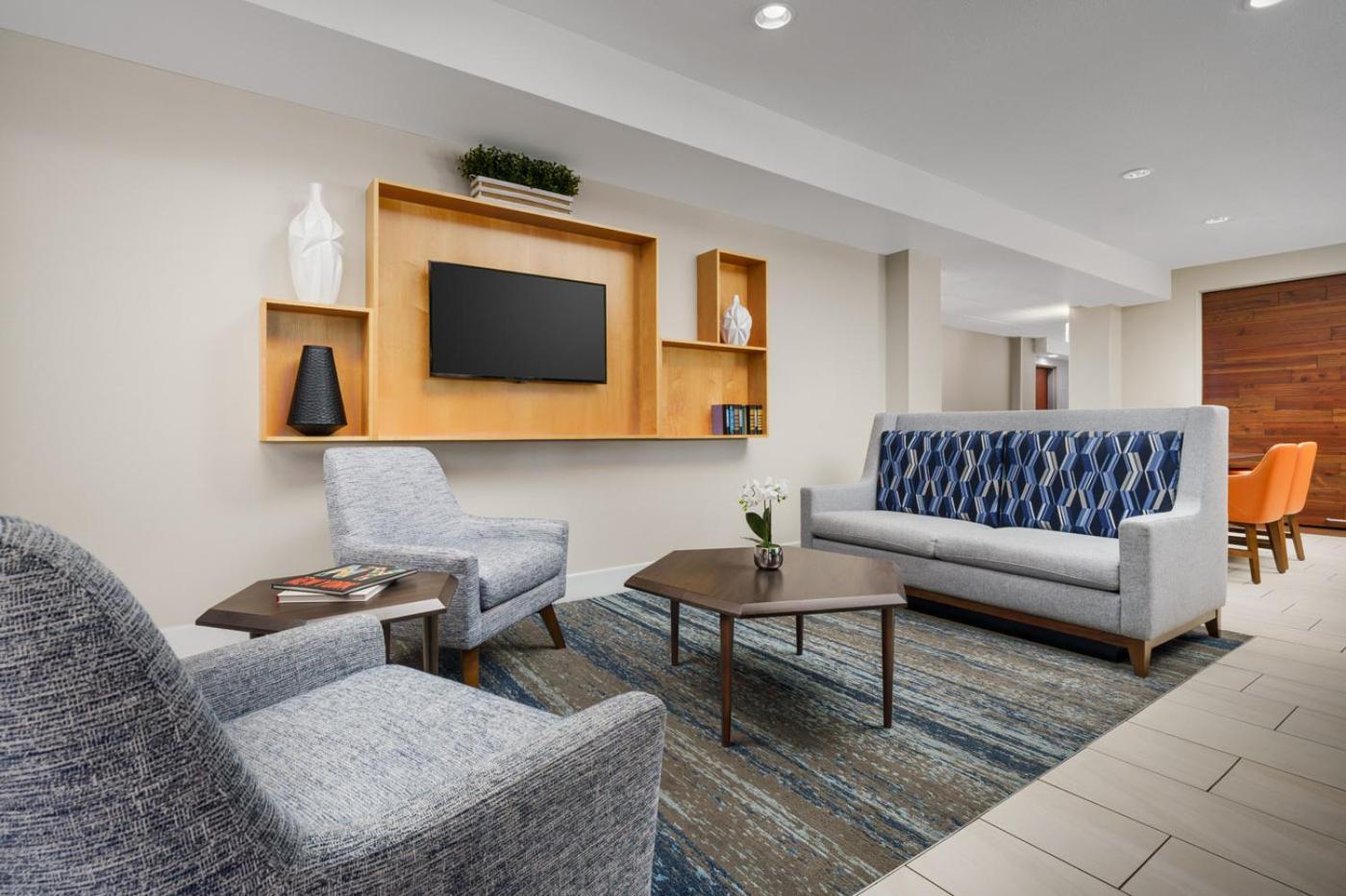 Holiday Inn Express Irondequoit By Ihg Рочестер Экстерьер фото