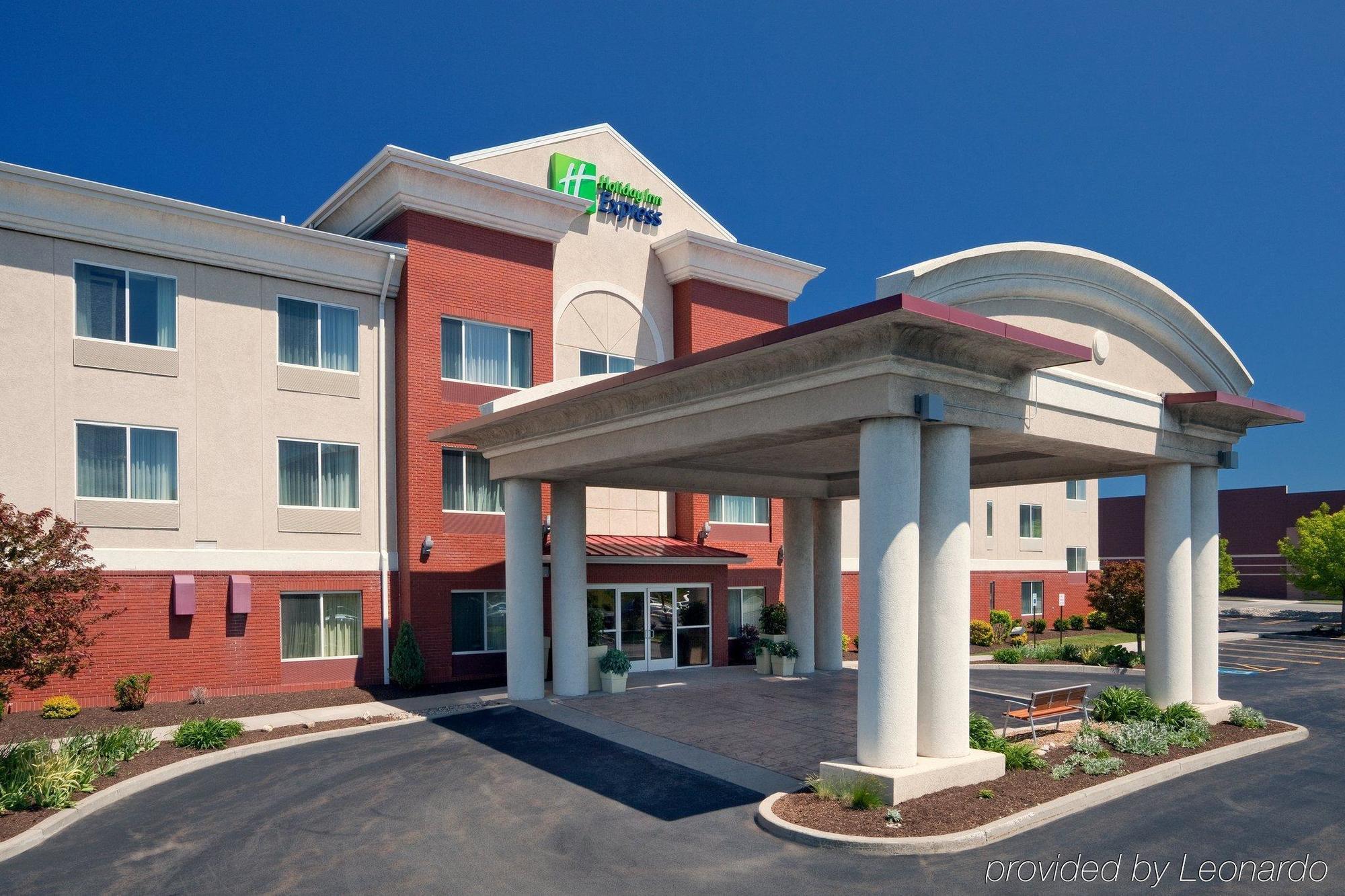Holiday Inn Express Irondequoit By Ihg Рочестер Экстерьер фото