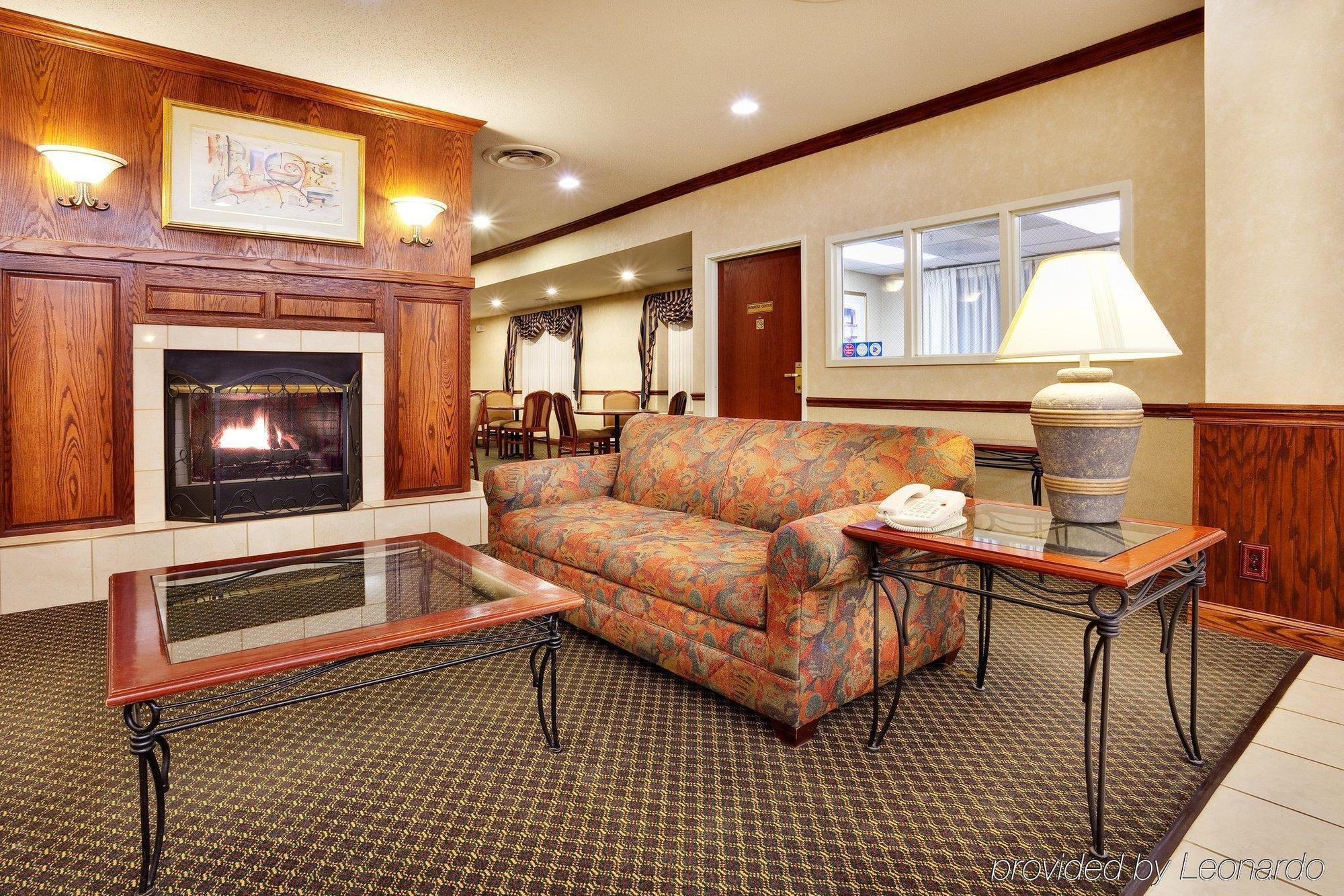 Holiday Inn Express Irondequoit By Ihg Рочестер Интерьер фото