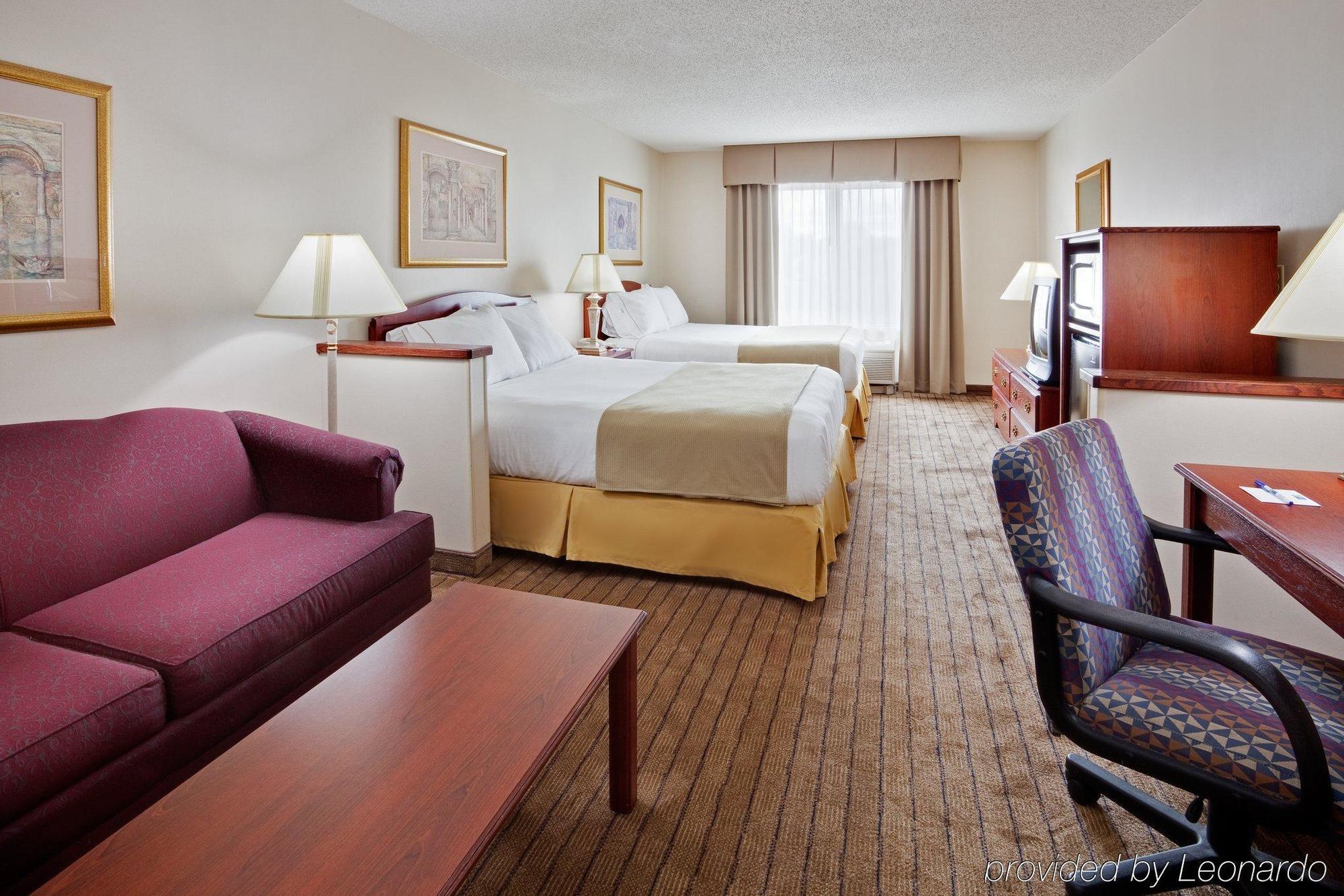 Holiday Inn Express Irondequoit By Ihg Рочестер Экстерьер фото
