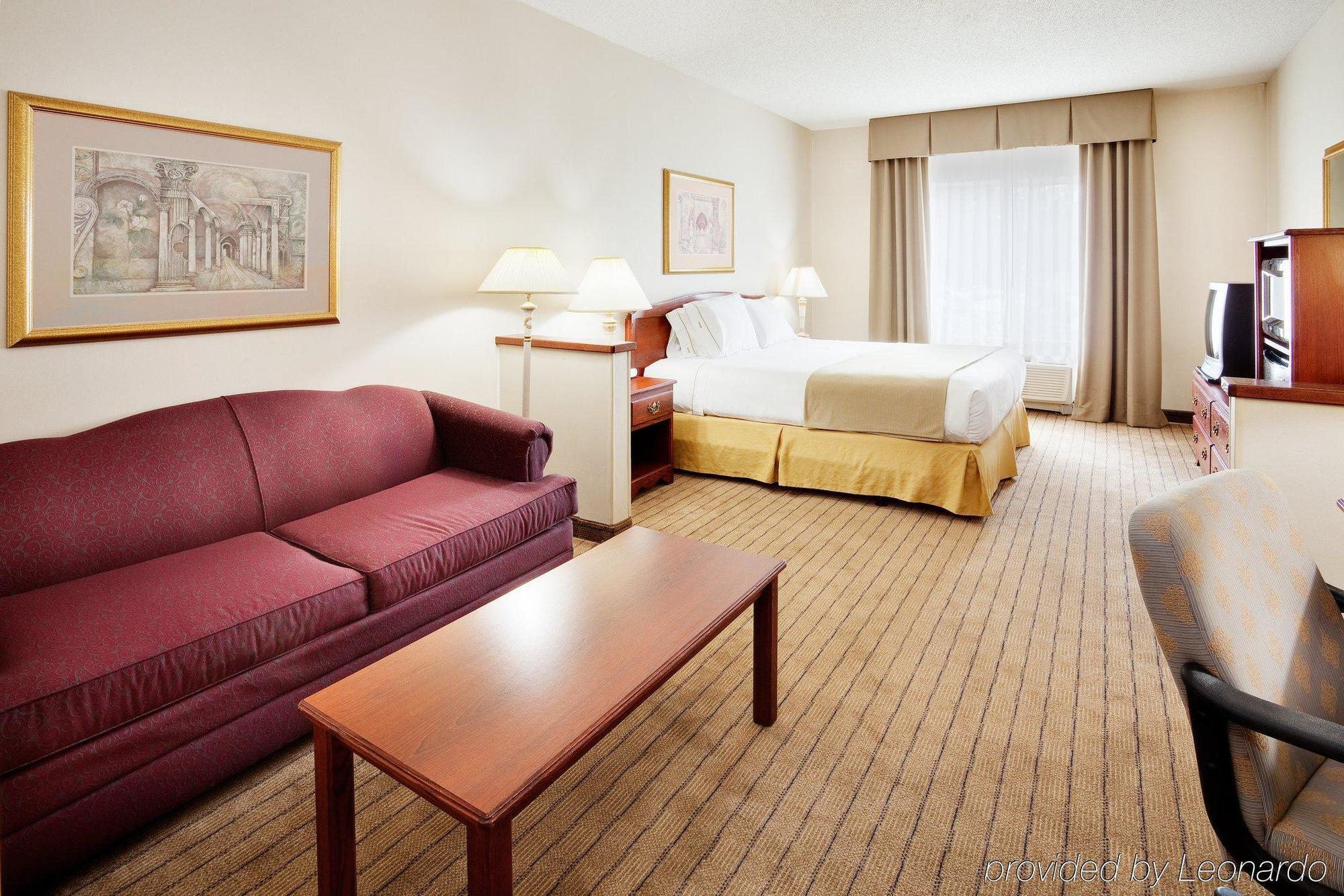 Holiday Inn Express Irondequoit By Ihg Рочестер Экстерьер фото