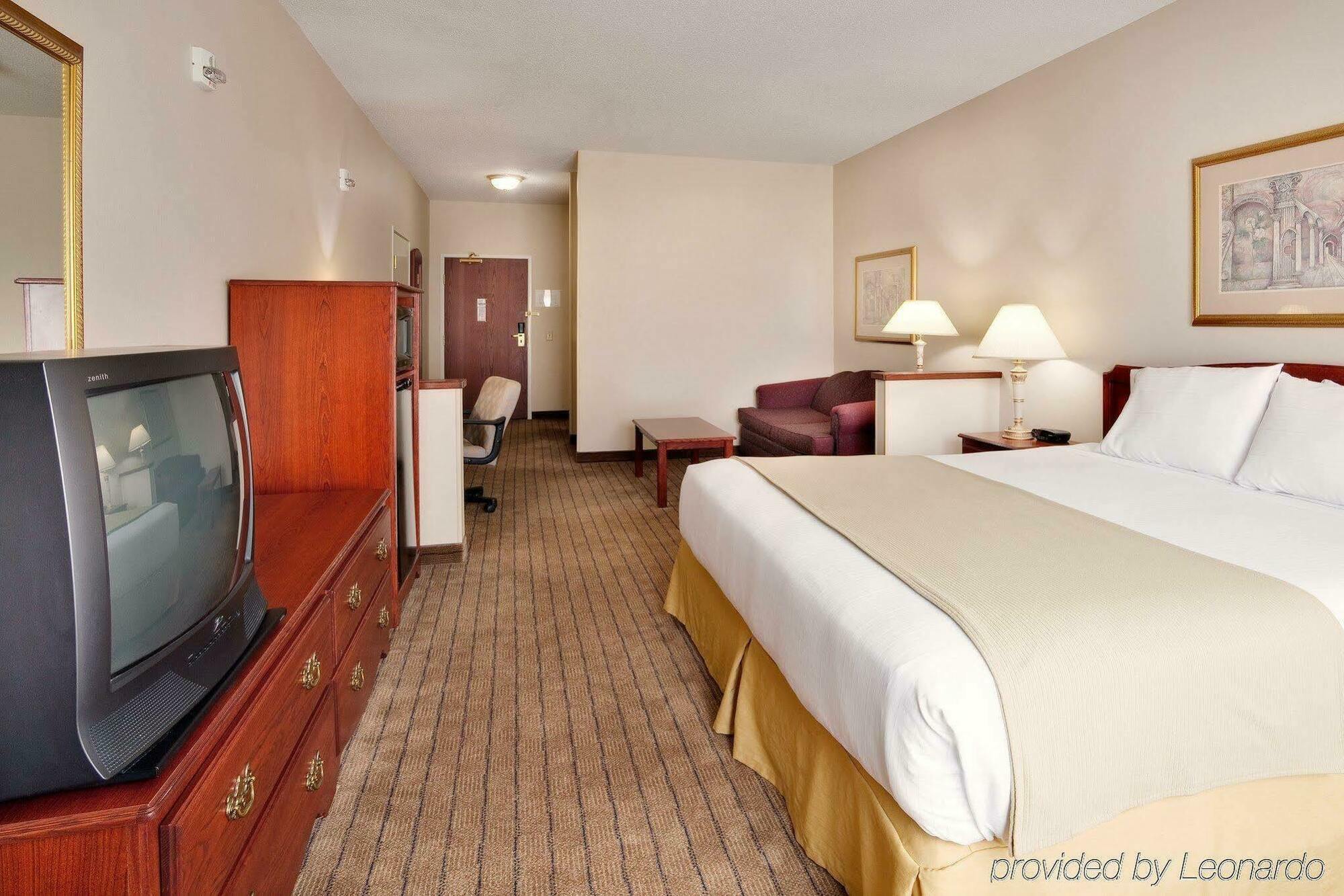 Holiday Inn Express Irondequoit By Ihg Рочестер Экстерьер фото